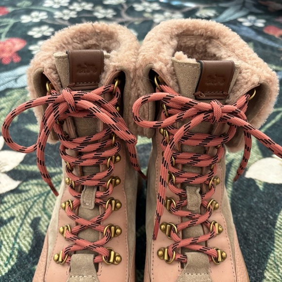 Coach Tyler Pink Suede Ankle Cold Weather Winter Boots Women's Sz 6 - Picture 3 of 8